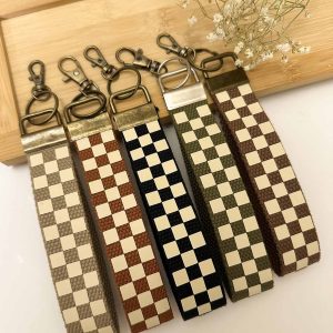 checkered wrist keychain lanyard